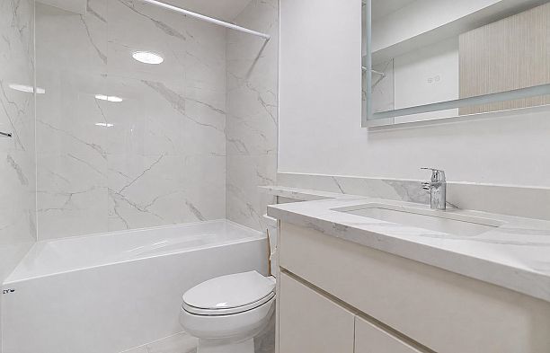3586 W 42nd Avenue Southlands