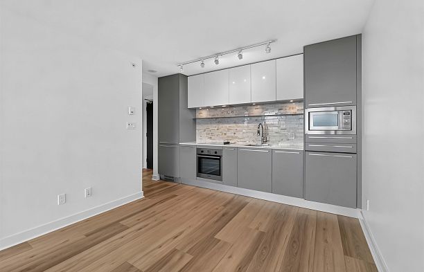 2206 8131 Nunavut Lane Marpole