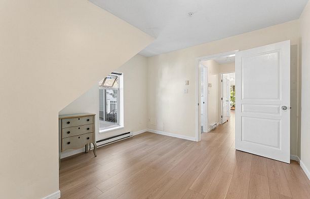 410 3727 W 10th Avenue Point Grey