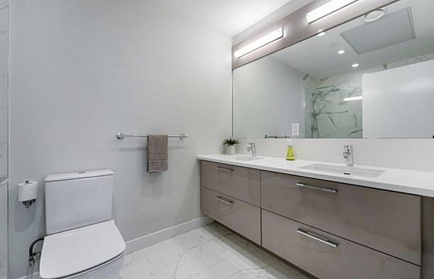 4066 Yukon Street Cambie