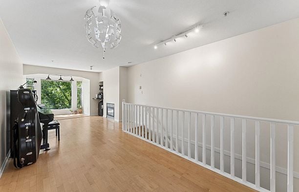 410 3727 W 10th Avenue Point Grey