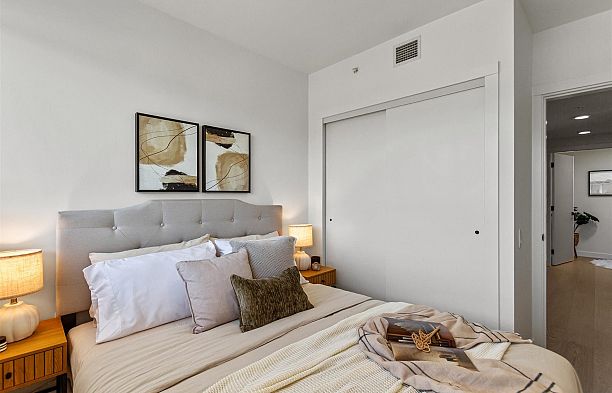 307 8120 Oak Street Marpole