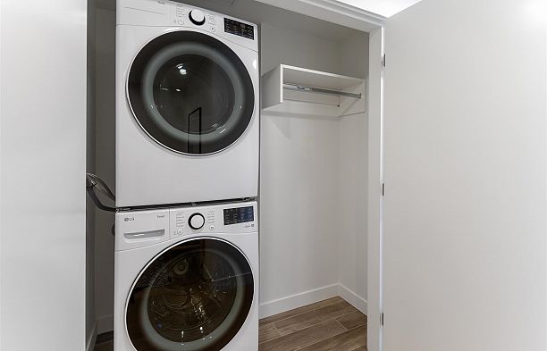 307 8120 Oak Street Marpole
