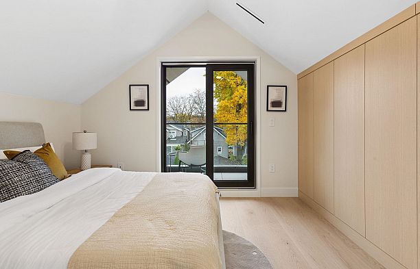 2 448 W 20th Avenue Cambie