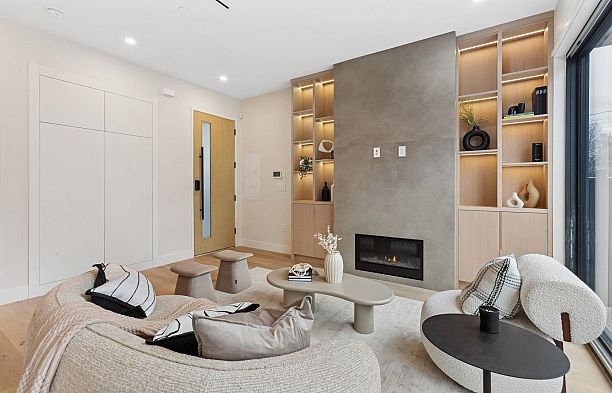 2 448 W 20th Avenue Cambie