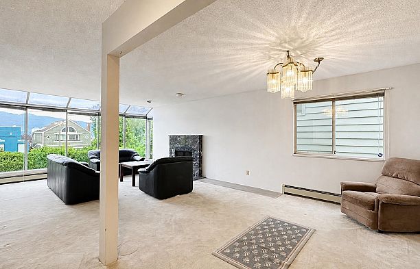 4438 W 4th Avenue Point Grey