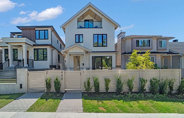 2 448 W 20th Avenue Cambie