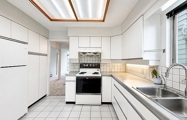 4438 W 4th Avenue Point Grey