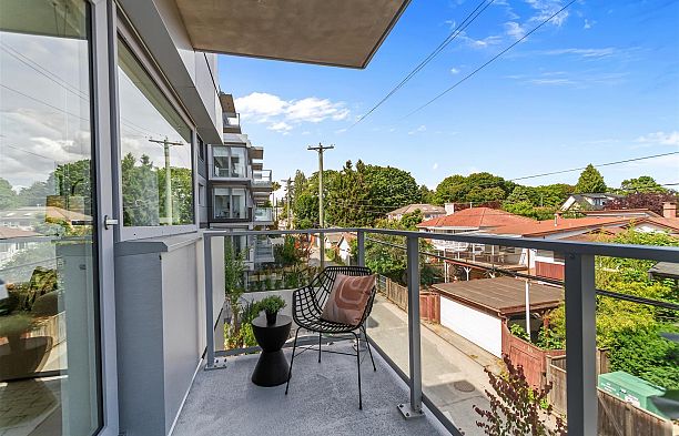 307 8120 Oak Street Marpole