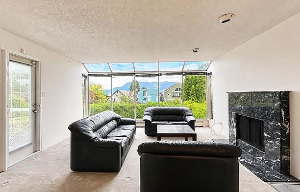 4438 W 4th Avenue Point Grey