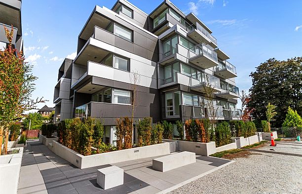 307 8120 Oak Street Marpole