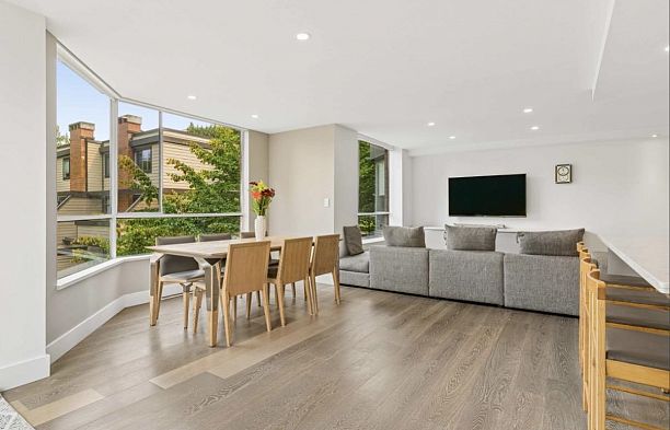 201 2140 Briar Avenue Quilchena