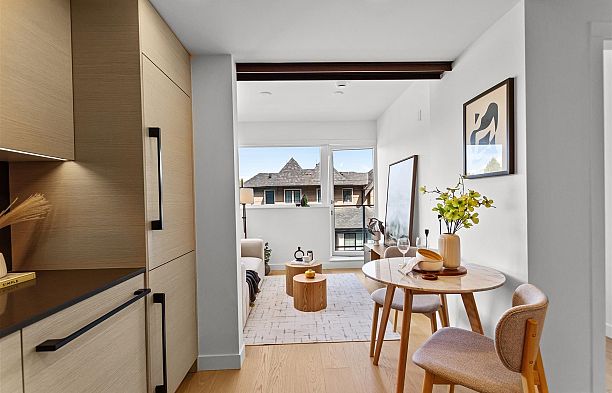 307 8120 Oak Street Marpole