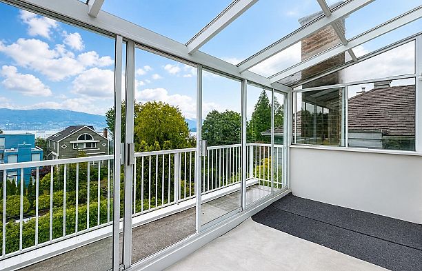 4438 W 4th Avenue Point Grey
