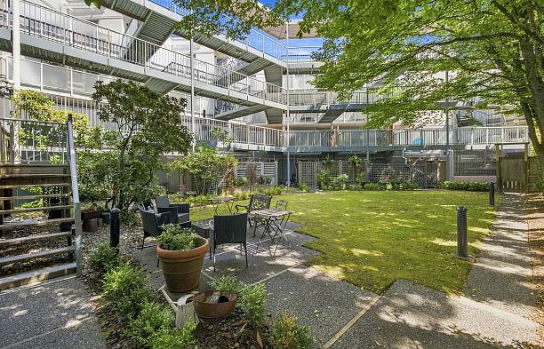 108 2020 W 8th Avenue Kitsilano