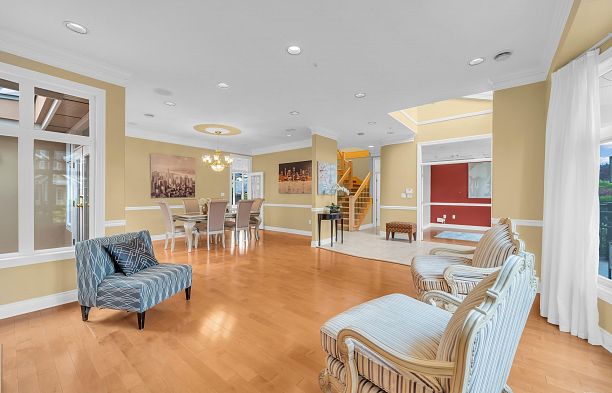 2498 W 22nd Avenue Arbutus