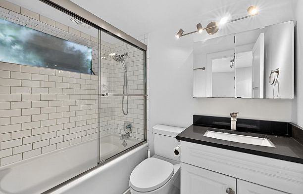 101 8645 Osler Street Marpole