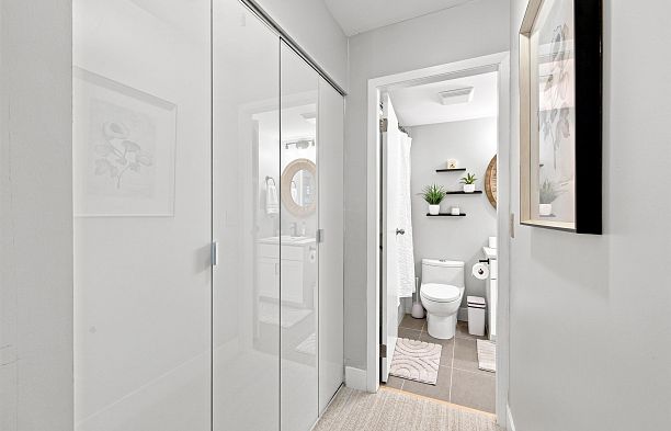 108 2020 W 8th Avenue Kitsilano