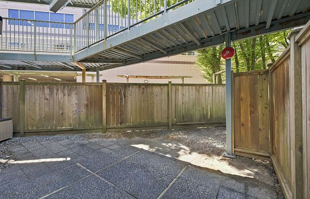 108 2020 W 8th Avenue Kitsilano