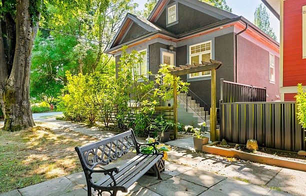 4399 Quebec Street Main