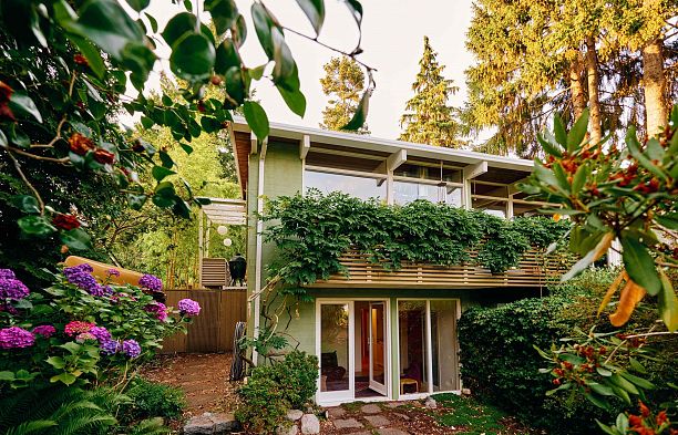 1715 W 68th Avenue S.W. Marine