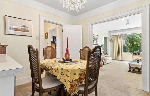 461 W 18th Avenue Cambie