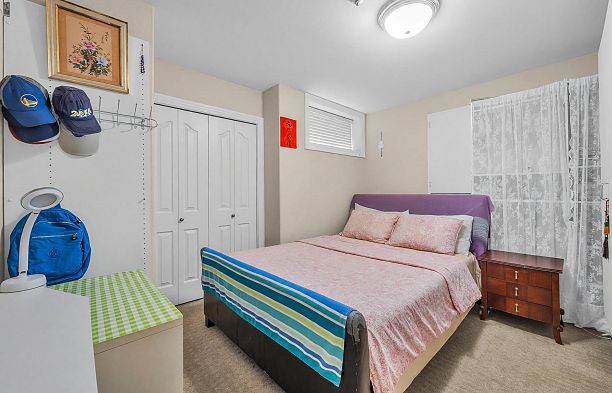 2498 W 22nd Avenue Arbutus