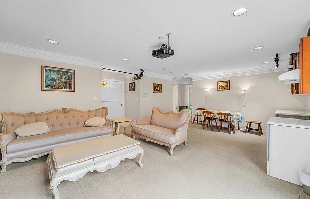 2498 W 22nd Avenue Arbutus