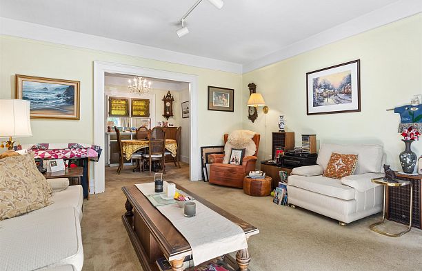 461 W 18th Avenue Cambie