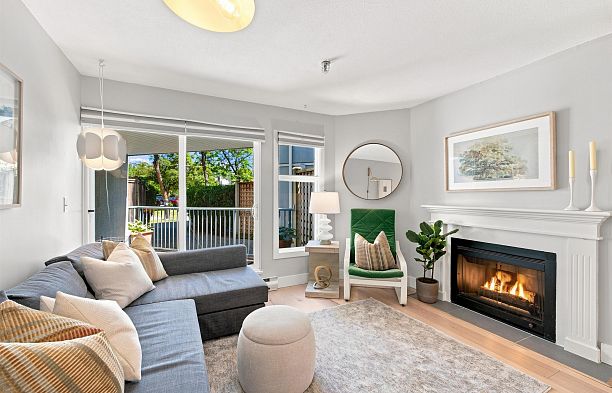 108 2020 W 8th Avenue Kitsilano