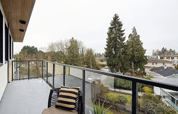 302 5005 Ash Street Cambie