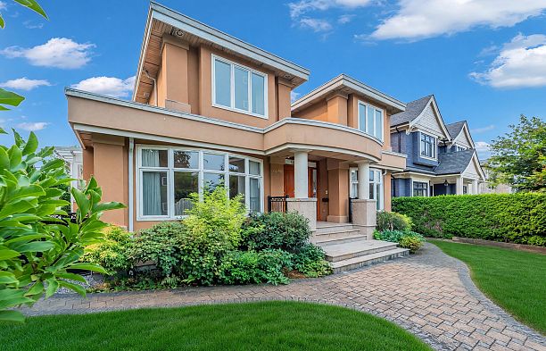 2498 W 22nd Avenue Arbutus
