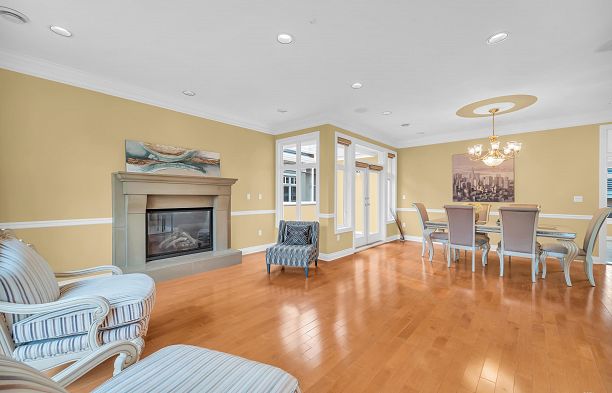 2498 W 22nd Avenue Arbutus
