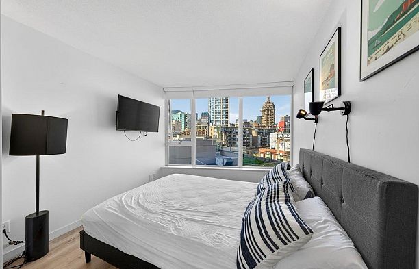 905 58 Keefer Place Downtown VW