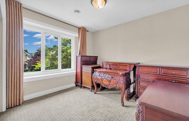2498 W 22nd Avenue Arbutus