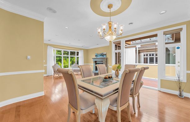 2498 W 22nd Avenue Arbutus