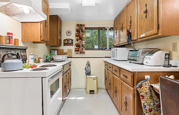 461 W 18th Avenue Cambie