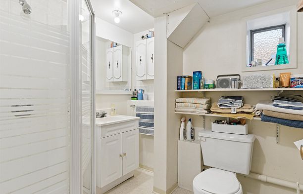 461 W 18th Avenue Cambie