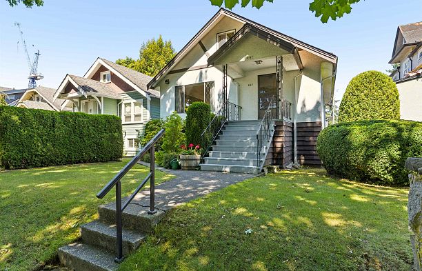 461 W 18th Avenue Cambie