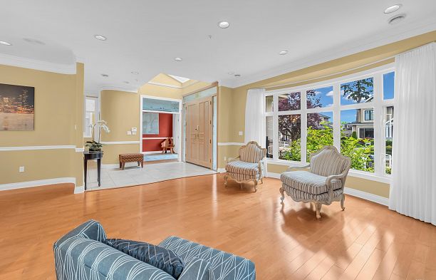 2498 W 22nd Avenue Arbutus