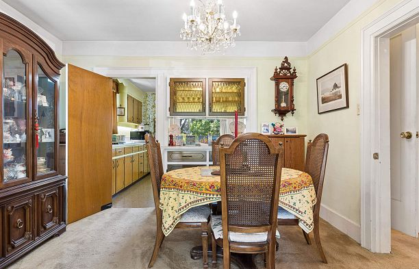 461 W 18th Avenue Cambie