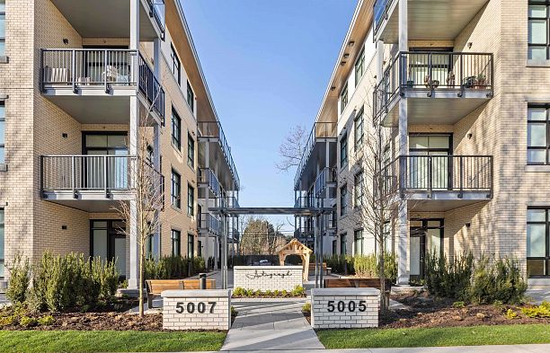 302 5005 Ash Street Cambie