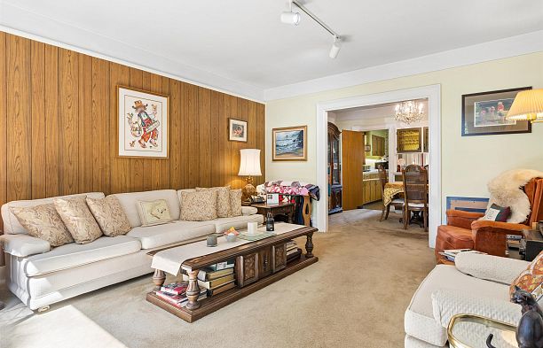 461 W 18th Avenue Cambie