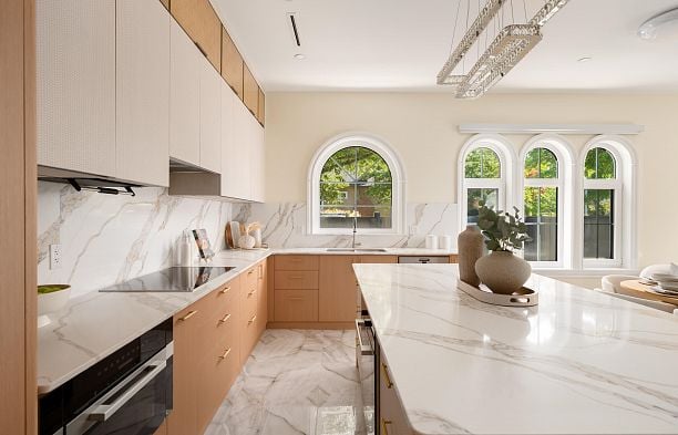 1 4503 W 15th Avenue Point Grey