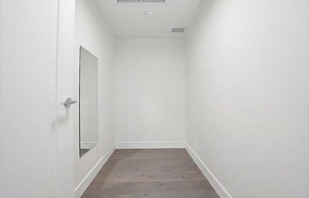 303 477 W 59th Avenue South Cambie