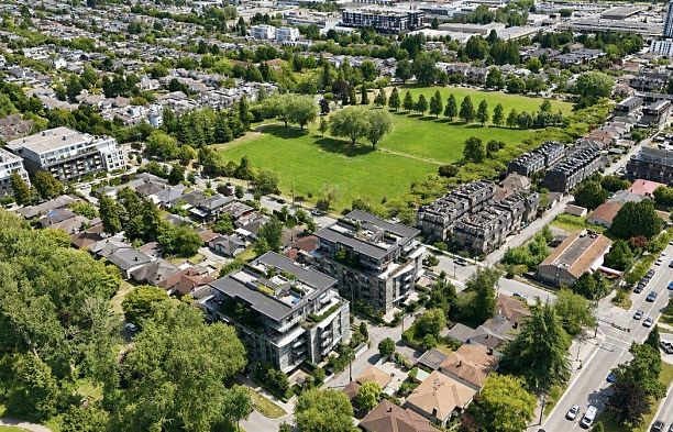 303 477 W 59th Avenue South Cambie