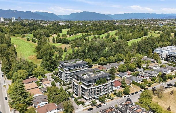 303 477 W 59th Avenue South Cambie