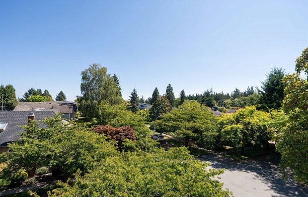1 4503 W 15th Avenue Point Grey