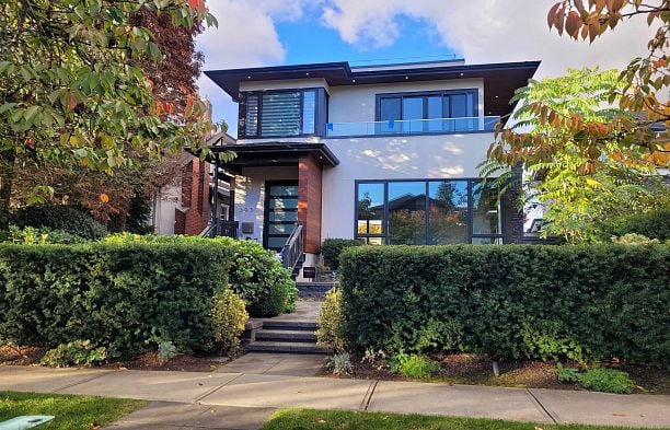3953 W 21st Avenue Dunbar