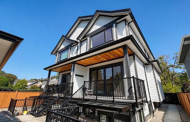3214 W King Edward Avenue MacKenzie Heights